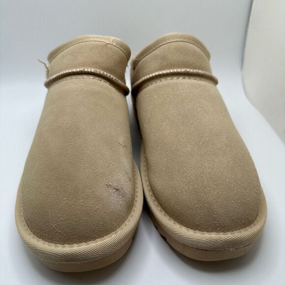 CUSHIONAIRE Women's Faux Shearling Genuine Suede cozy mule slippers +Memory Foam - Picture 2 of 8